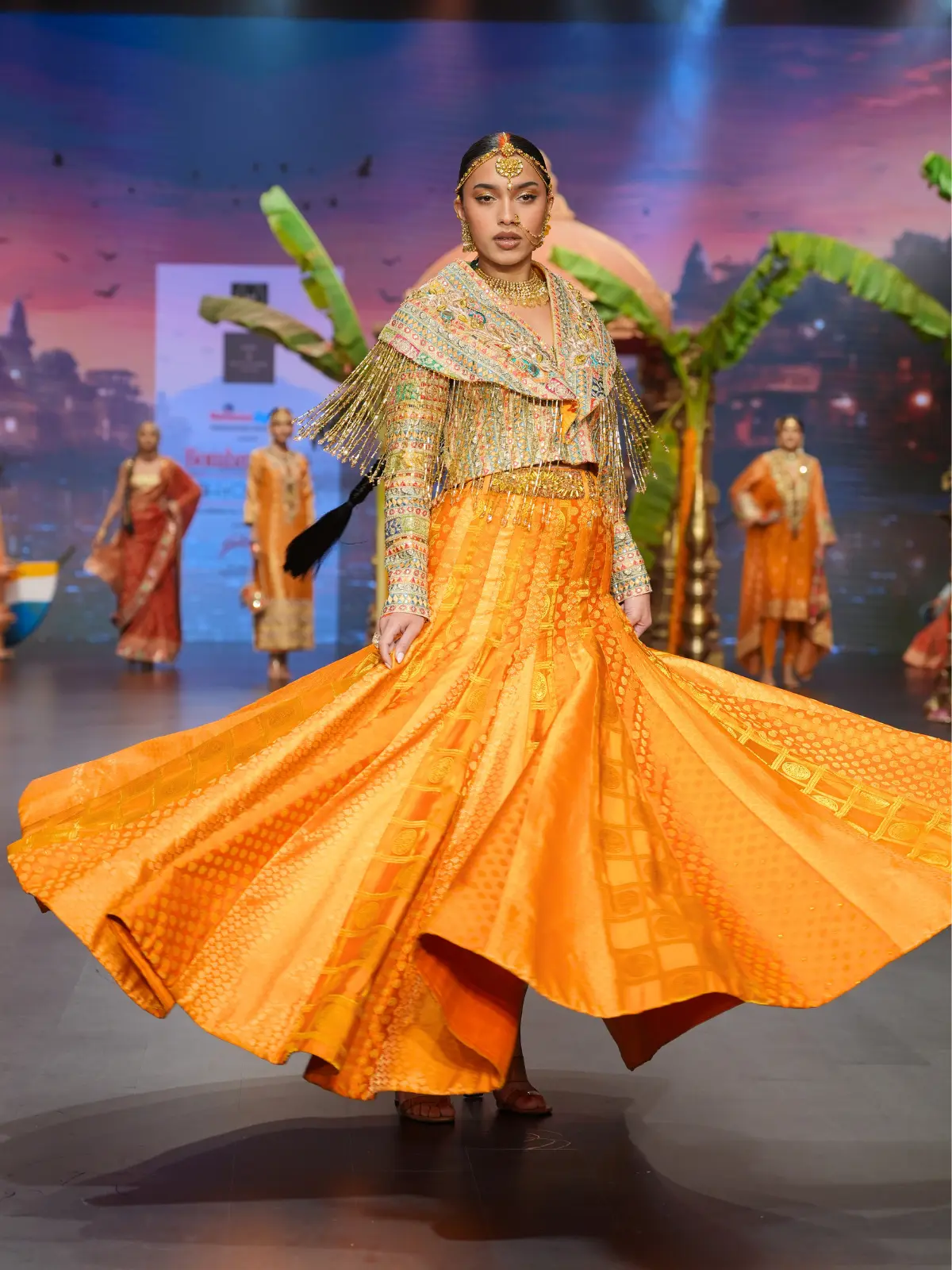Amber Gilt Lehenga - Image 4