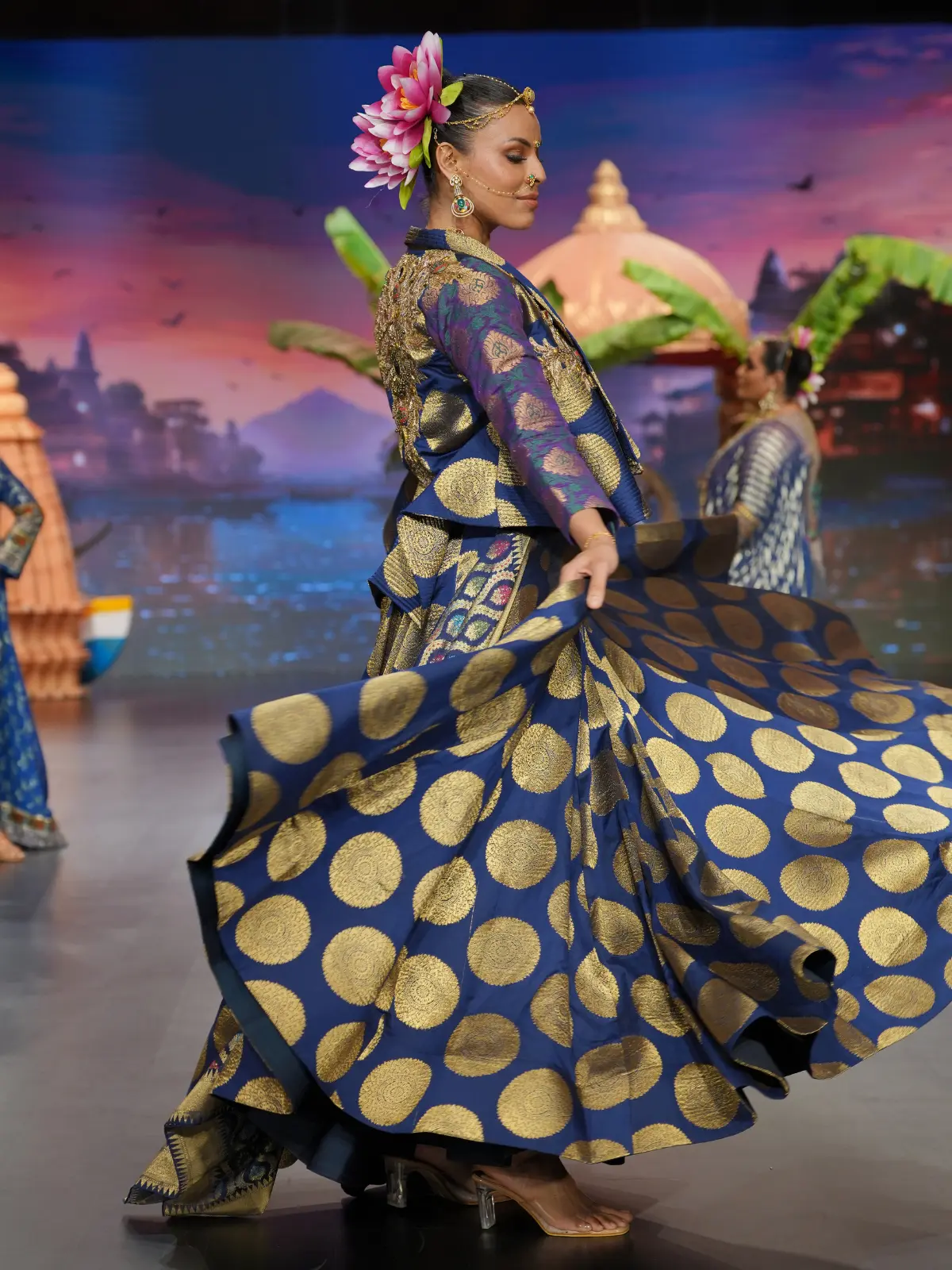 Ivory Aria Lehenga - Image 2